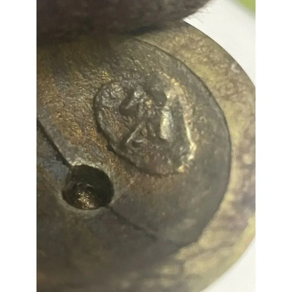 Vintage Virginia Metalcrafters Heavy Brass Beehive Candleholder For 1/2” Candle - Picture 3 of 3